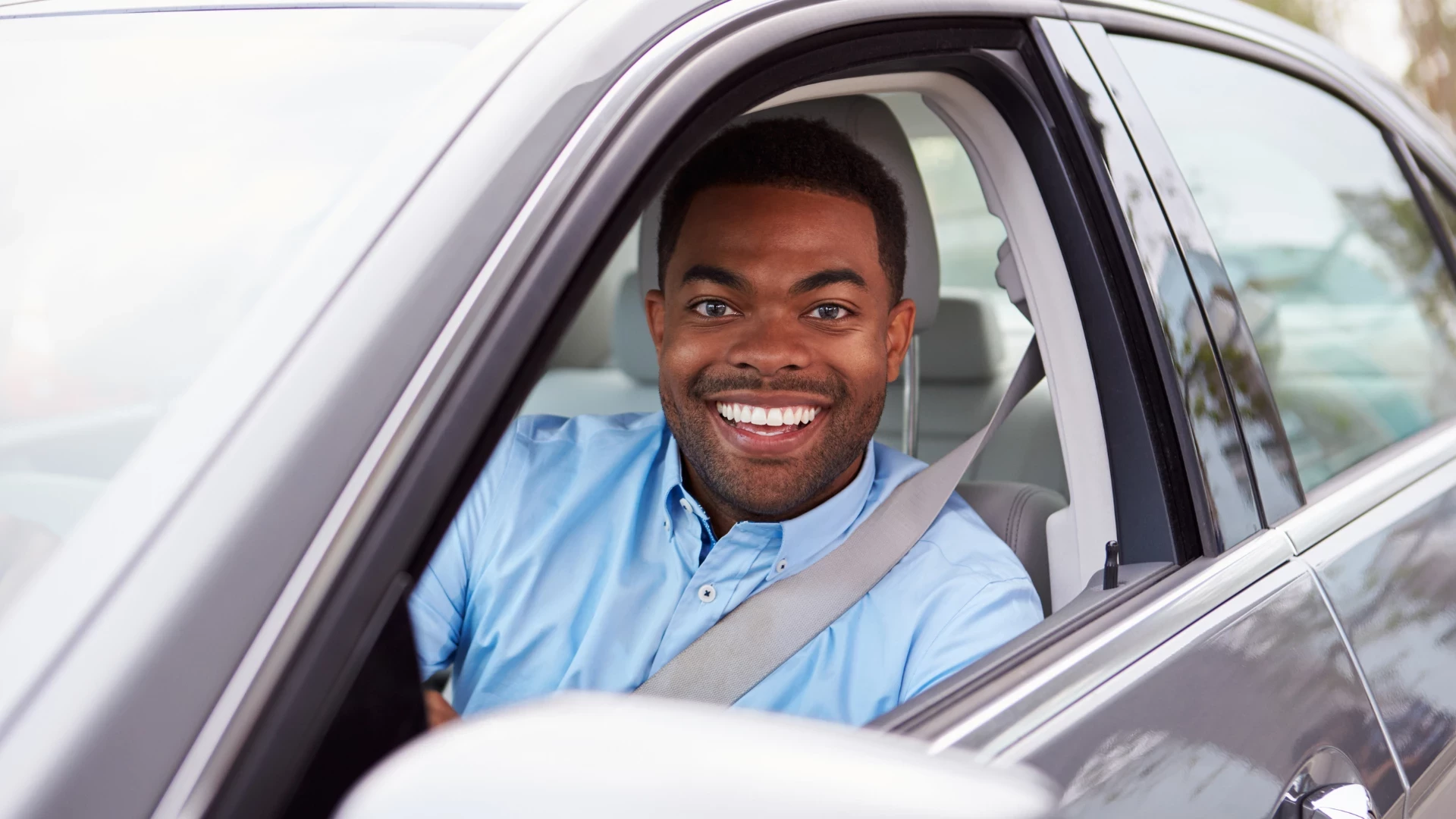 driver-happy-to-rent-with-indian-ocean-holidays